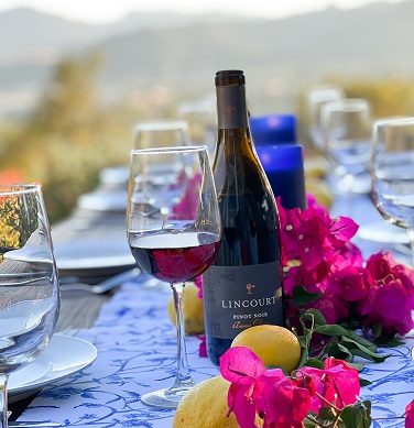 Footer carousel outdoor dining 376x376 1