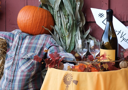 Friendsgiving 440x310 1